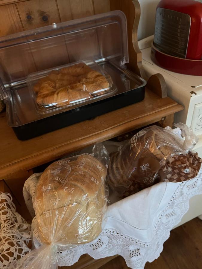 Southend Airport Bed & Breakfast Rochford Buitenkant foto