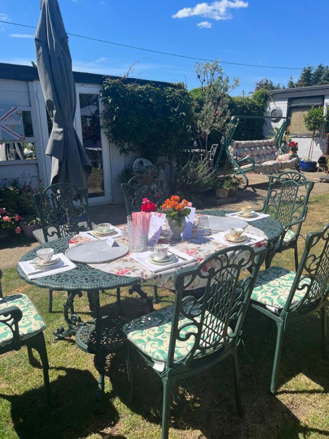 Southend Airport Bed & Breakfast Rochford Buitenkant foto